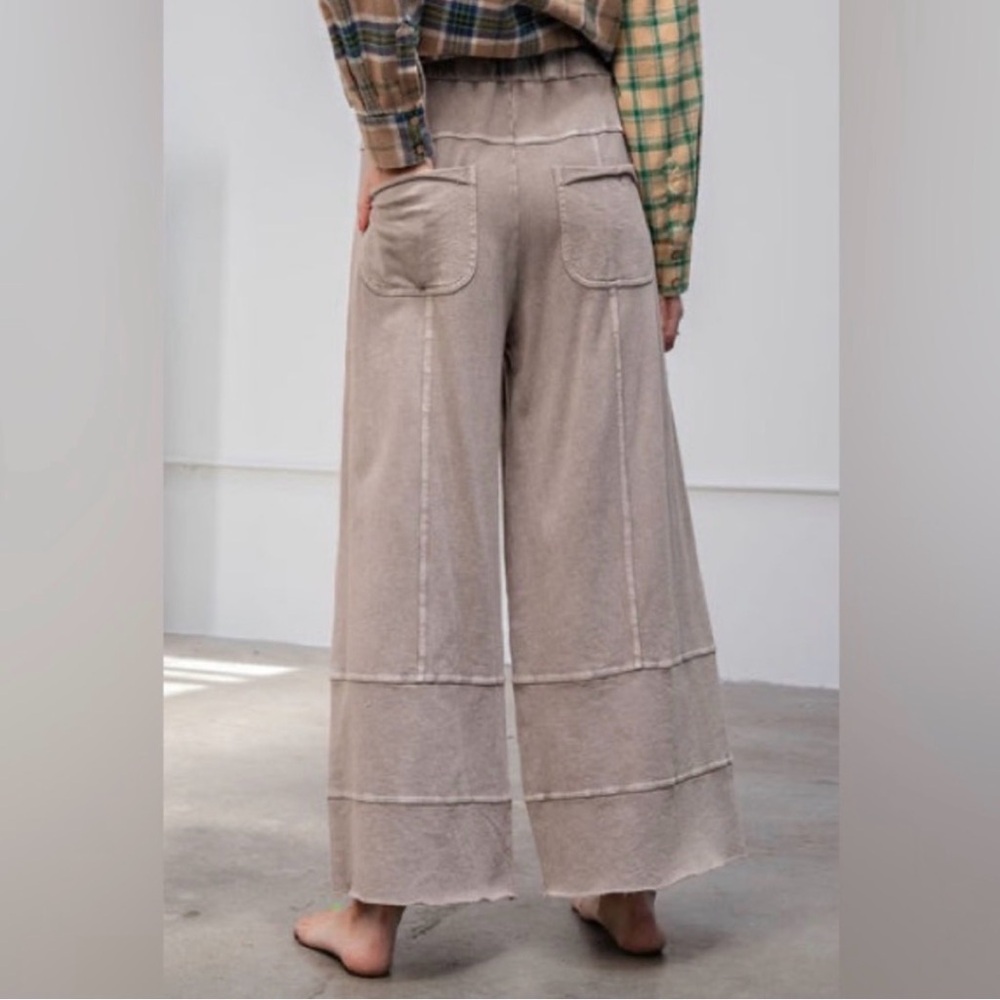 Easel Women's Wide Leg Tan Pants - Picture 13 of 15